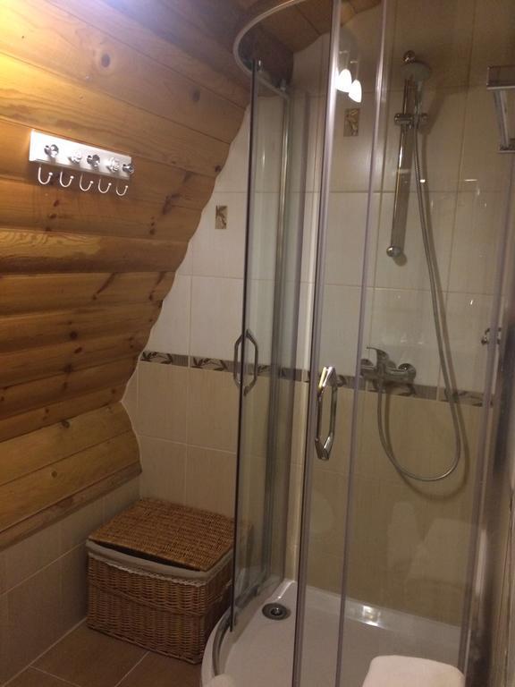 Hotel Viesu Nams Mezu 13 Ventspils Esterno foto